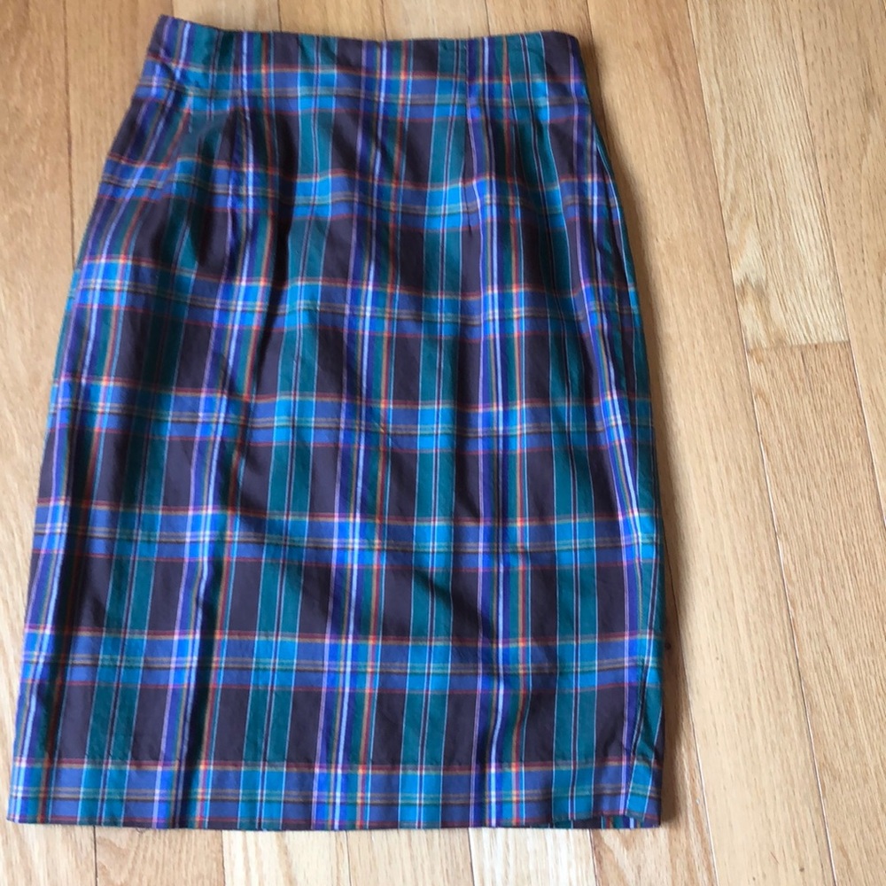 5/$25 Plaid patterned cotton skirt size 6